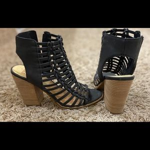 Black sandals, block heel